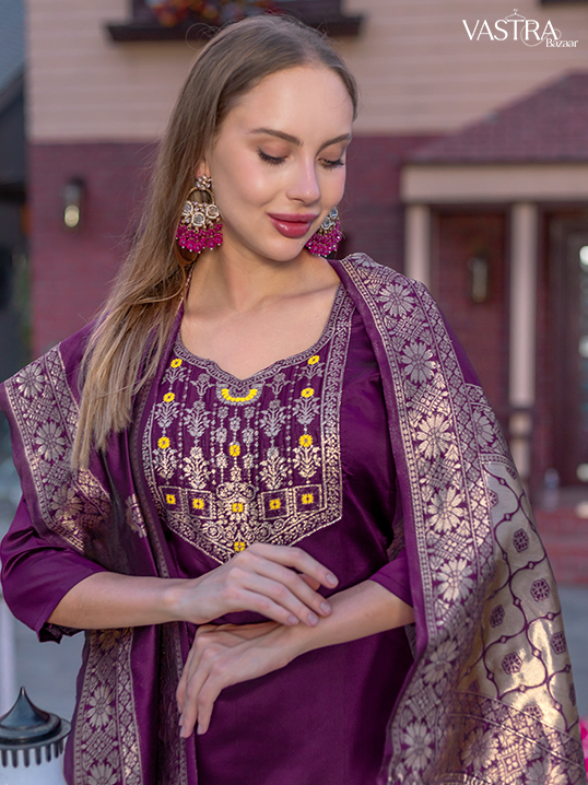 Regular Thread Work Chanderi Silk Kurta With Trousers